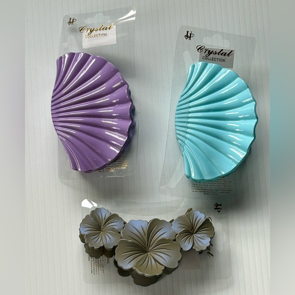 Crystal Collection Shell and Flower Hair Clip Set
(95)